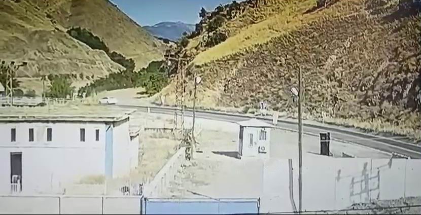 Araç baraj gölüne uçtu: 4 yaralı