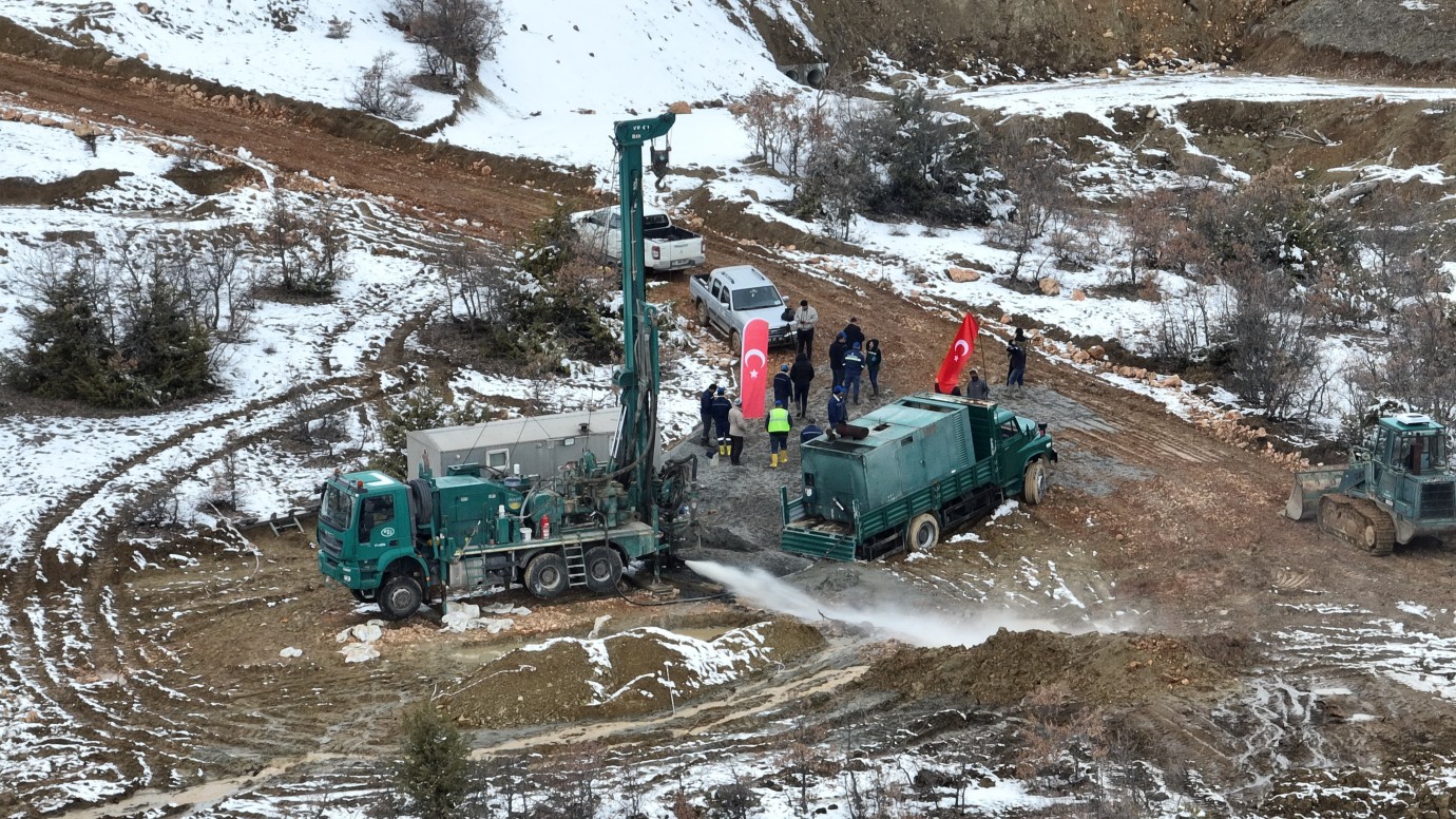 Aktuluk’ta saniyede 20 litre akan su bulundu