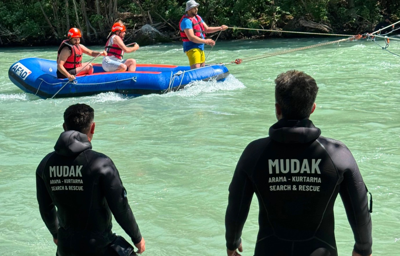 MUDAK’tan Munzur Çayı’nda Gerçeğini Aratmayan Su Üstü Arama Kurtarma Eğitimi