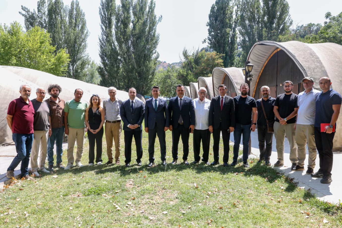Vali Aygöl, bölge müdürleri ve basın bir araya geldi
