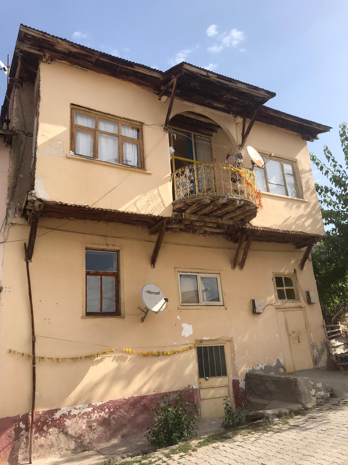 Hozat’taki tarihi evlerin tescili için başvuru yapılacak