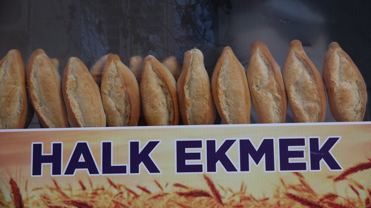 Türkiye’nin en ucuz halk ekmeği Pertek’te