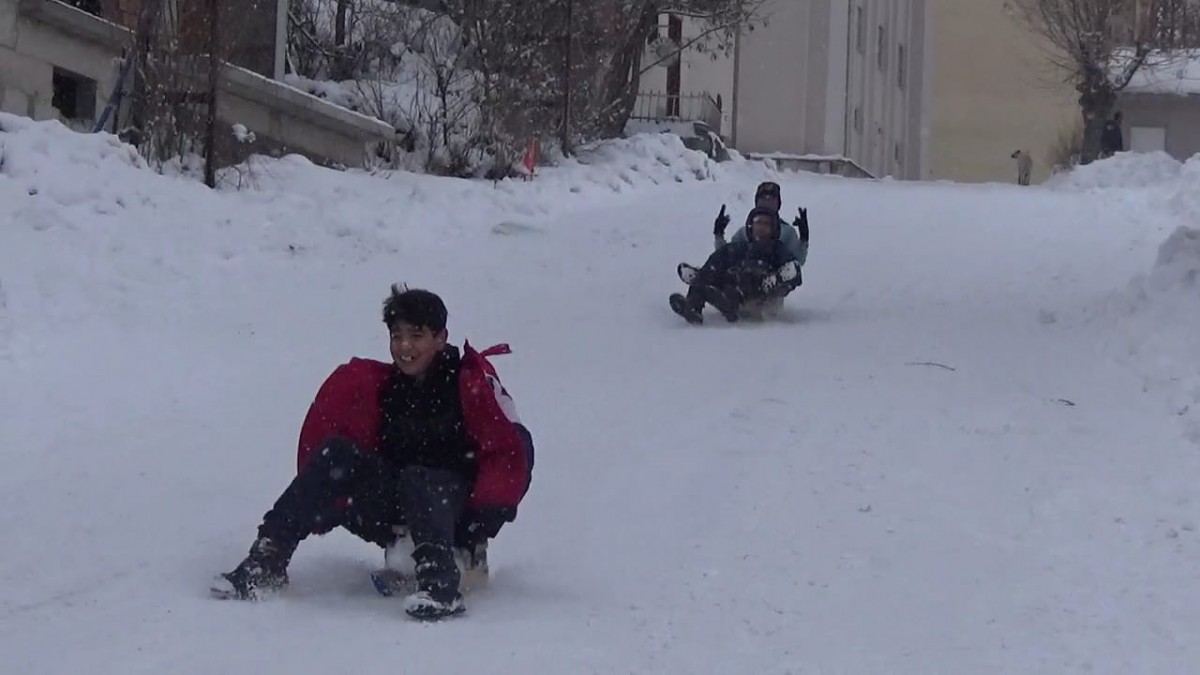 Dersim'de okullara kar tatili