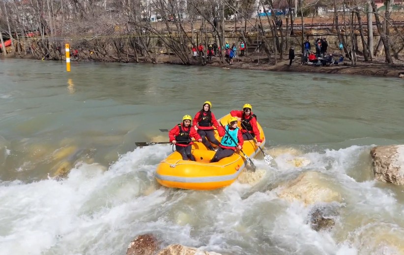 Dersim’de rafting heyecanı başladı