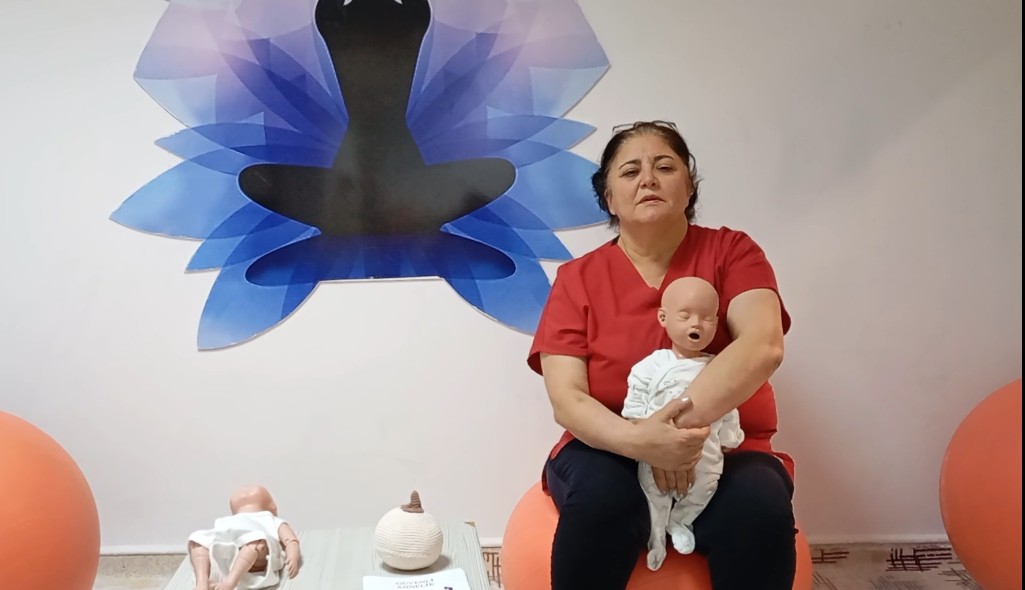 Ağız sütü, bebeğin ilk aşısı niteliğinde