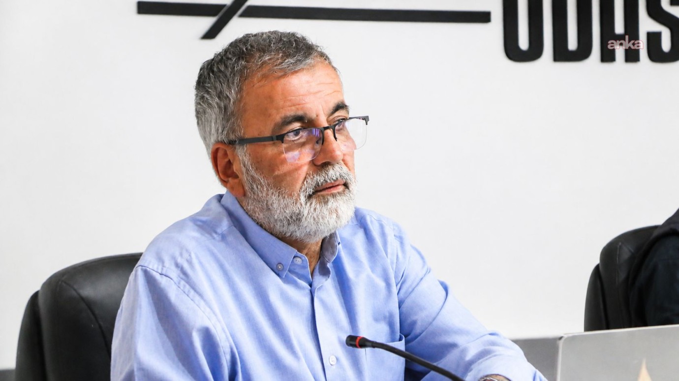 21 Yıllık Akademisyen Prof. Dr. Bülent Bilmez'in Bilgi Üniversitesi'ndeki Görevine Son Verildi