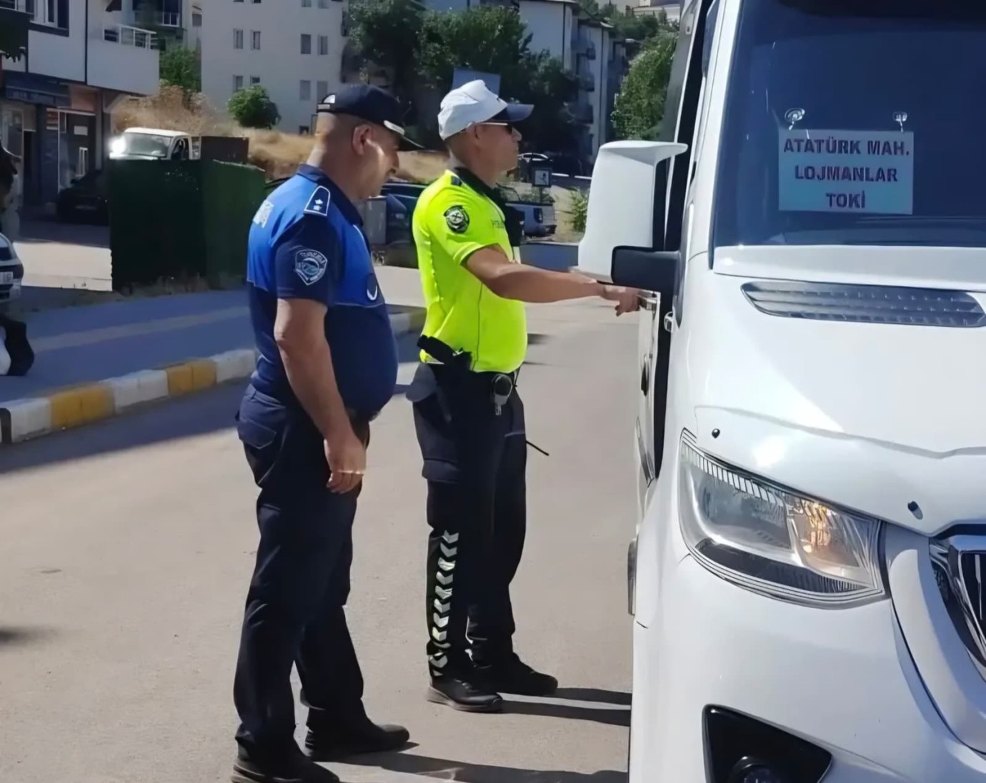 7 minibüs şoförüne idari para cezası kesildi