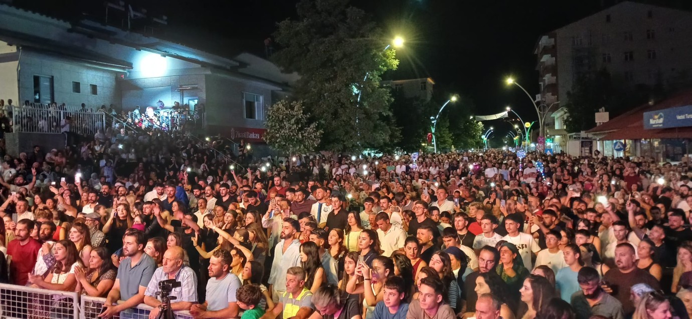 Festivalin ve İstatistik Biliminin Boykotu Üzerine
