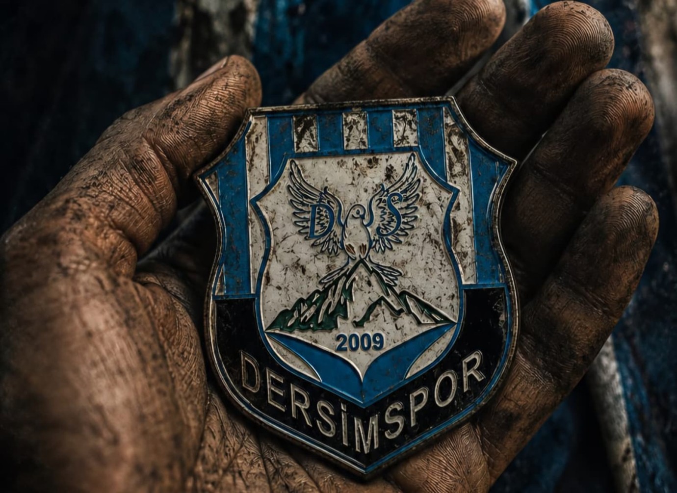Dersimspor Taraftarından Yönetime Sert Tepki: “Bu Beceriksizliği Kabul Etmiyoruz!”