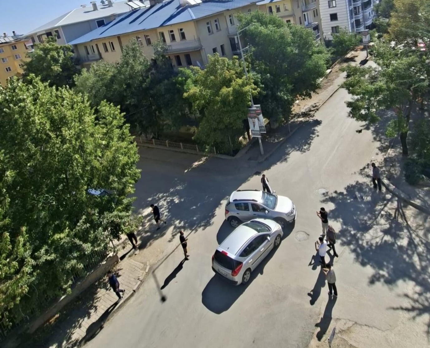 Eğitimciler Caddesi’nde Kazalar Bitmiyor: Yurttaşlar Çözüm Bekliyor