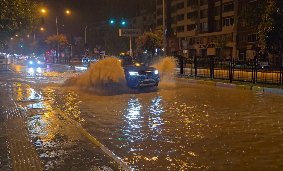 Dersim’de sağanak yağış etkili oldu
