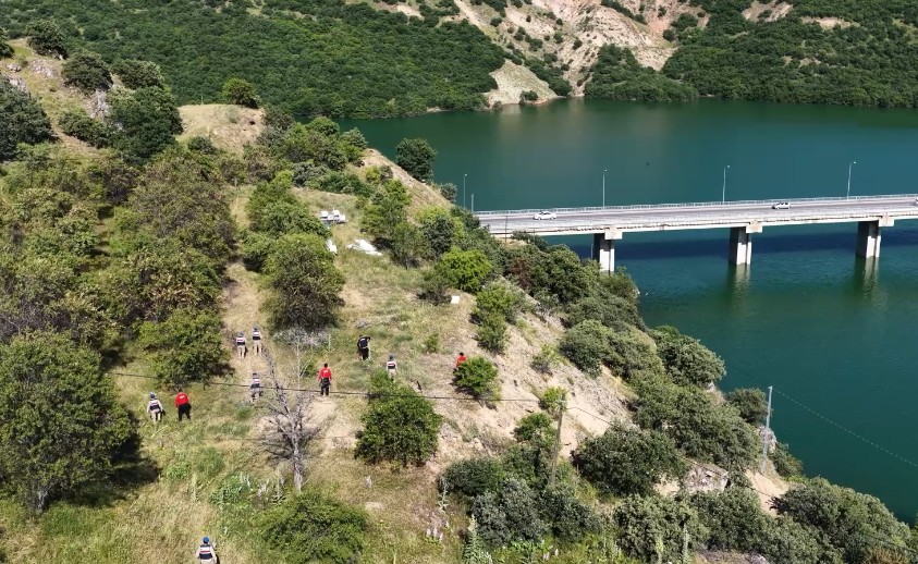 Gülistan’ı arama çalışmaları sürüyor; aramalar bugün Altaş’ın işaret ettiği yerlerde yapıldı