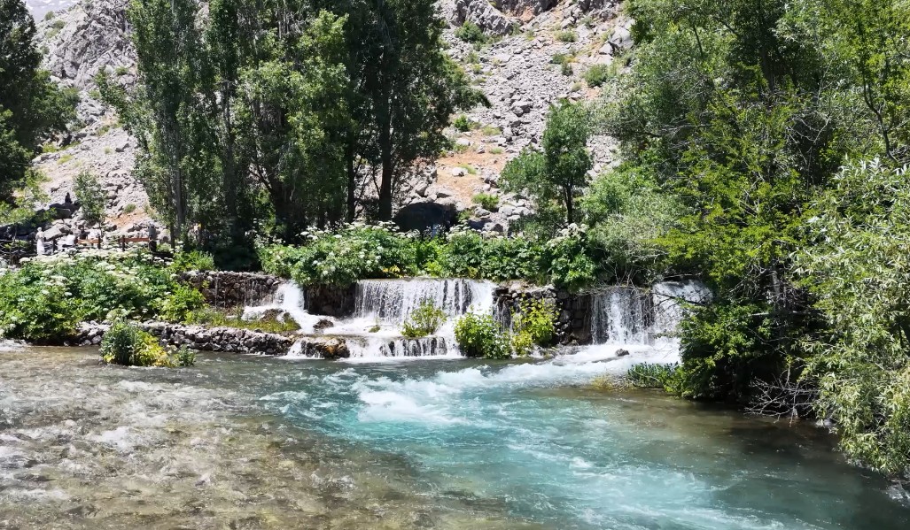 “En İyi Turizm Köyü 2026” adayı Ziyaret Köyü doğasıyla büyülüyor