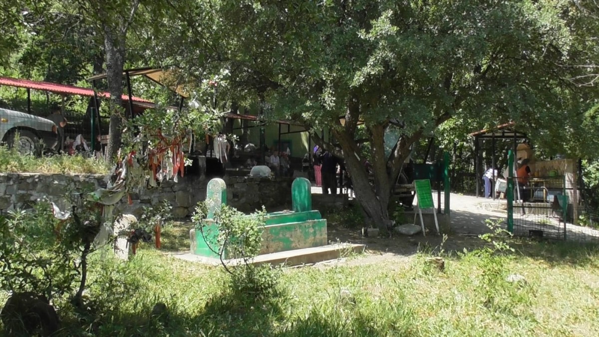 Pir-e Hanikan Ziyareti'ne Ulaşım Çilesi! 