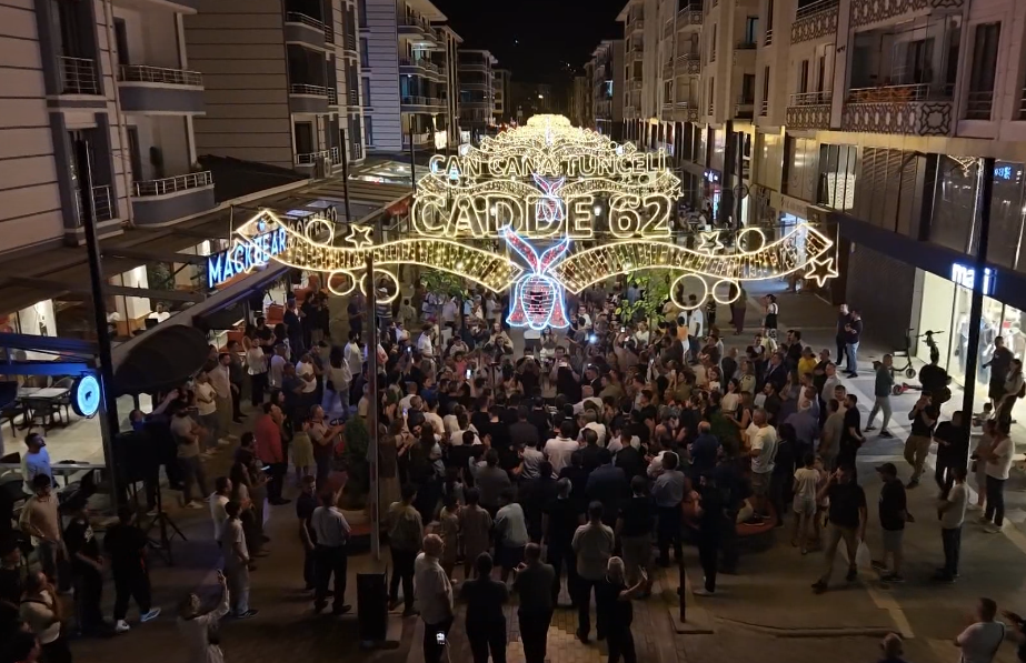 Cadde 62 açıldı!