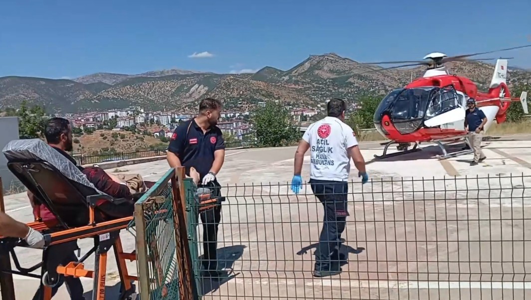 El parmaklarından yaralanan kadın, ambulans helikopterle Malatya’ya sevk edildi